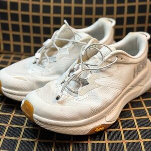 Hoka Womens Transport Size 7.5 Pre Owned